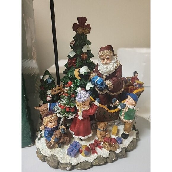 HOSTPICK colorful festive Christmas Scene with Real Candle Street Lamp In EUC - Picture 2 of 14